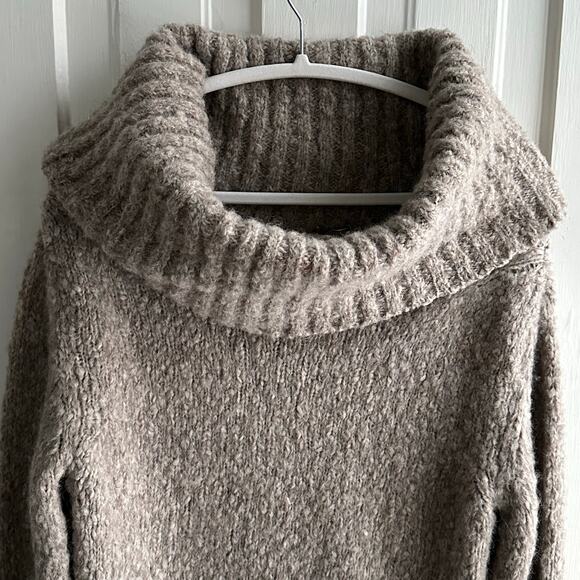 Paloma Wool Carlota Off-Shoulder Sweater Taupe Alpaca Blend - Picture 3 of 11
